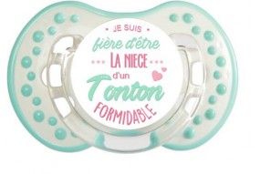 Tétine de bébé chez tata c'est l'éclate