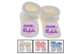 Chaussons de bébé ma mamie est pas parfaite est alors fille