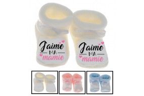 Chaussons de bébé j’aime ma mamie trois cœurs fille