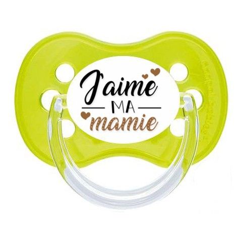 Tétine de bébé chez mamie c'est l'éclate