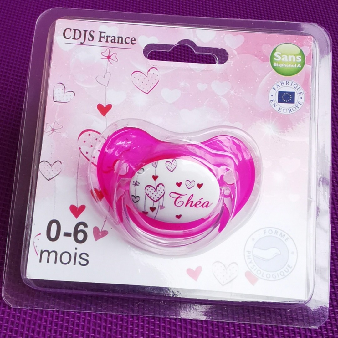 Tétine de bébé par blister coeurs personnalisée