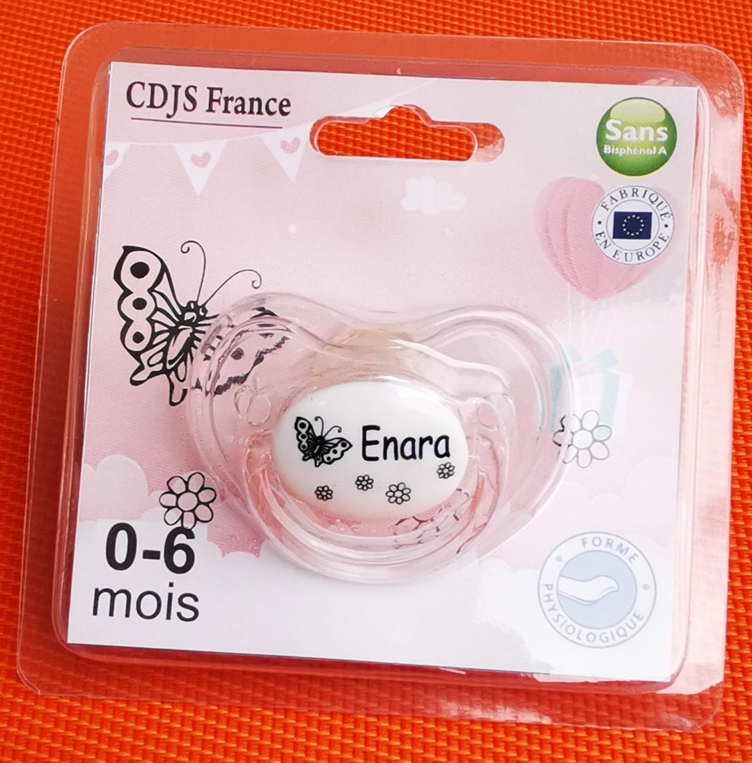 Tétine de bébé par blister papillon personnalisée