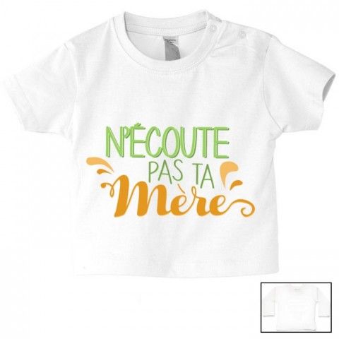 Tee-shirt de bébé ma maman n’est pas parfaite est alors rose violet