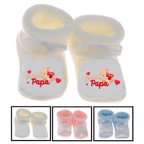 Chaussons de bébé à la maison c’est papa qui commande quand maman n’est pas là