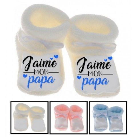 Chaussons de bébé à la maison c’est papa qui commande quand maman n’est pas là