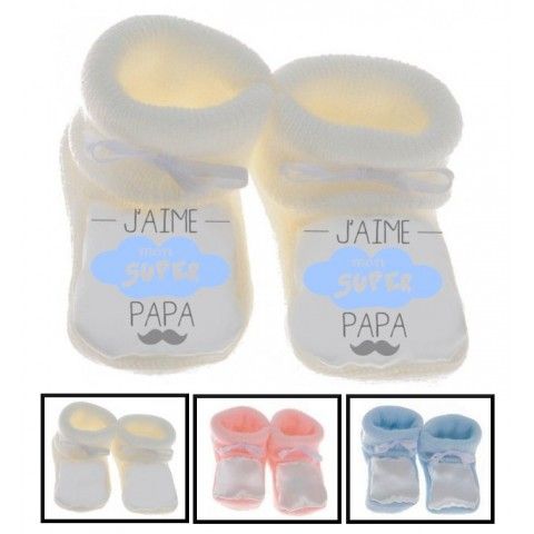 Chaussons de bébé à la maison c’est papa qui commande quand maman n’est pas là