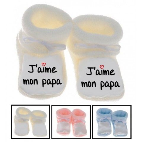 Chaussons de bébé à la maison c’est papa qui commande quand maman n’est pas là